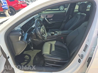 2019 Mercedes-Benz A 220 - miniatura 7