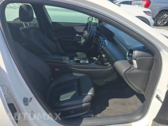 2019 Mercedes-Benz A 220 - miniatura 8