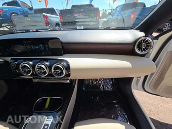 2019 Mercedes-Benz A 220 – miniatura 16