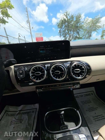 2019 Mercedes-Benz A 220 - miniatura 10