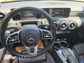 2019 Mercedes-Benz A 220 – miniatura 10