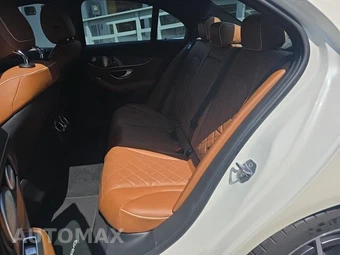 2019 Mercedes-Benz AMG C 63 Sedan – miniatura 13