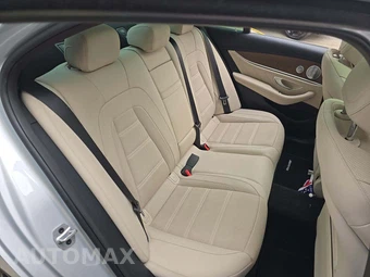 2019 Mercedes-Benz AMG E 53 4MATIC Sedan - miniatura 16