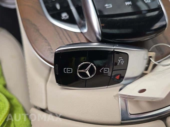 2019 Mercedes-Benz AMG E 53 4MATIC Sedan - miniatura 8