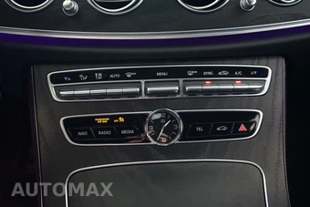 2019 Mercedes-Benz AMG E 53 4MATIC Sedan - miniatura 10