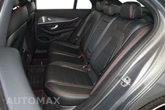 2019 Mercedes-Benz AMG E 53 4MATIC Sedan - miniatura 14
