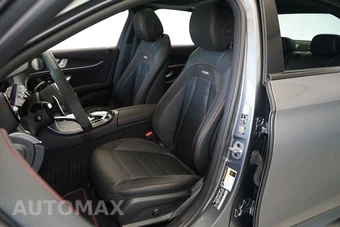2019 Mercedes-Benz AMG E 53 4MATIC Sedan - miniatura 3
