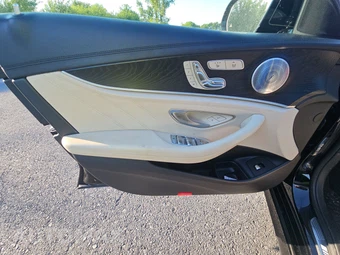 2019 Mercedes-Benz AMG E 53 4MATIC Sedan - miniatura 9