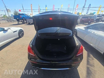 2019 Mercedes-Benz AMG E 53 4MATIC Sedan - miniatura 11