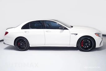 2019 Mercedes-Benz AMG E 63 S 4MATIC Sedan - miniatura 3