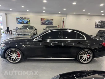2019 Mercedes-Benz AMG E 63 S 4MATIC Sedan - miniatura 4