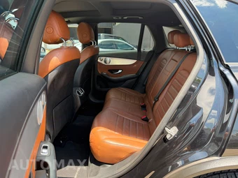 2019 Mercedes-Benz AMG GLC 43 4MATIC - miniatura 13