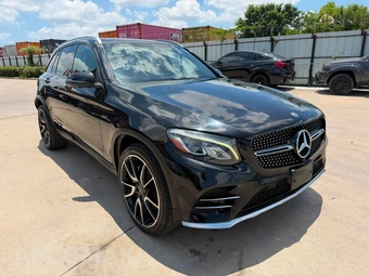 2019 Mercedes-Benz AMG GLC 43 4MATIC - miniatura 3