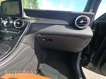 2019 Mercedes-Benz AMG GLC 43 4MATIC - miniatura 16