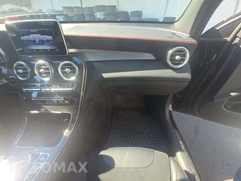 2019 Mercedes-Benz AMG GLC 43 4MATIC – miniatura 19