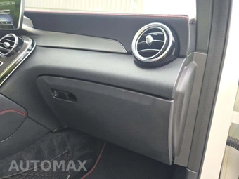 2019 Mercedes-Benz AMG GLC 43 4MATIC – miniatura 19