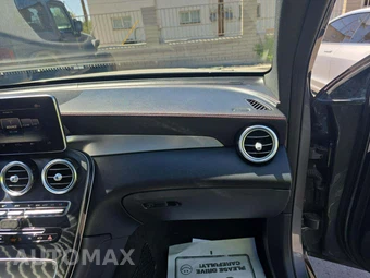 2019 Mercedes-Benz AMG GLC 43 4MATIC - miniatura 19