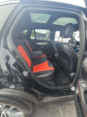 2019 Mercedes-Benz AMG GLC 63 4MATIC – miniatura 13