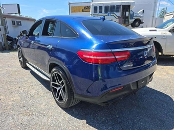 2019 Mercedes-Benz AMG GLE 43 4MATIC - miniatura 2