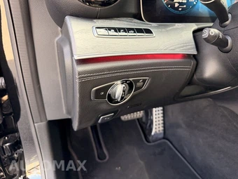 2019 Mercedes-Benz AMG GT 63 4MATIC Sedan - miniatura 27