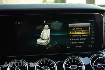 2019 Mercedes-Benz AMG GT 63 4MATIC Sedan - miniatura 17