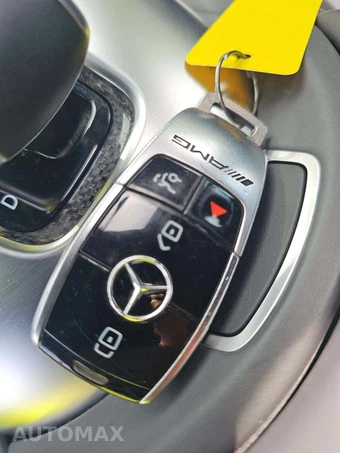 2019 Mercedes-Benz AMG GT 63 S 4MATIC Sedan – miniatura 5