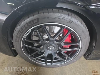 2019 Mercedes-Benz AMG S 63 4MATIC Coupe - miniatura 8