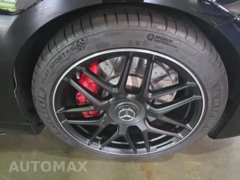 2019 Mercedes-Benz AMG S 63 4MATIC Coupe - miniatura 9