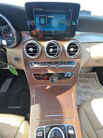 2019 Mercedes-Benz C 300 4MATIC Sedan - miniatura 11