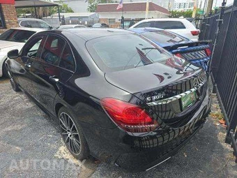2019 Mercedes-Benz C 300 4MATIC Sedan - miniatura 2