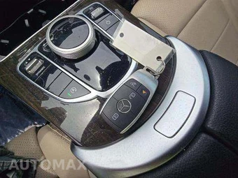 2019 Mercedes-Benz C 300 4MATIC Sedan - miniatura 8