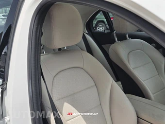 2019 Mercedes-Benz C 300 4MATIC Sedan - miniatura 22