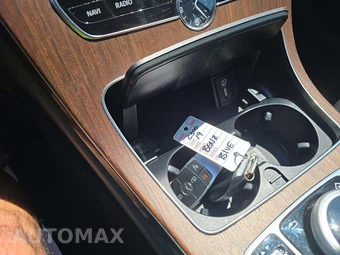 2019 Mercedes-Benz C 300 4MATIC Sedan - miniatura 5