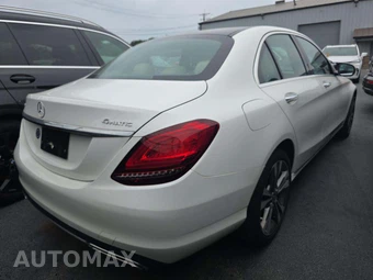 2019 Mercedes-Benz C 300 4MATIC Sedan – miniatura 3
