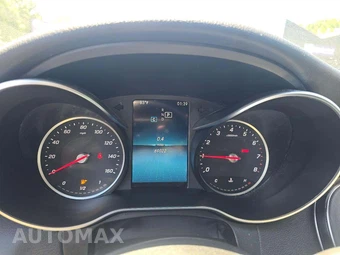 2019 Mercedes-Benz C 300 4MATIC Sedan – miniatura 9