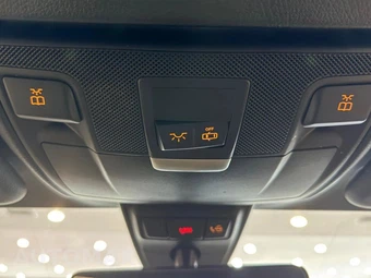 2019 Mercedes-Benz C 300 Convertible - miniatura 29