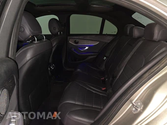 2019 Mercedes-Benz C 300 Sedan - miniatura 13