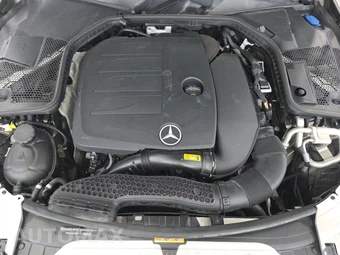 2019 Mercedes-Benz C 300 Sedan - miniatura 15