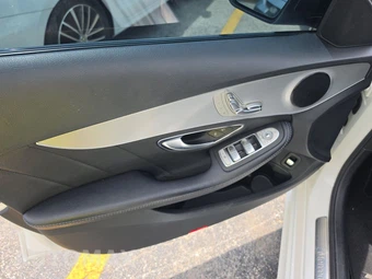 2019 Mercedes-Benz C 300 Sedan - miniatura 9