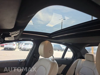 2019 Mercedes-Benz C 300 Sedan - miniatura 18