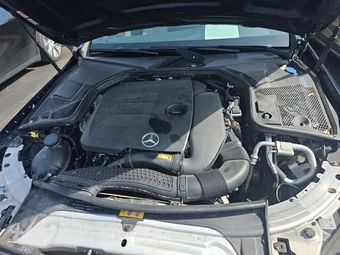 2019 Mercedes-Benz C 300 Sedan - miniatura 18