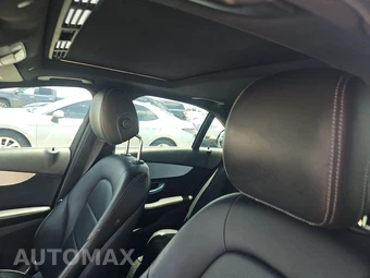 2019 Mercedes-Benz C 300 Sedan - miniatura 18