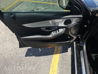 2019 Mercedes-Benz C 300 Sedan - miniatura 9