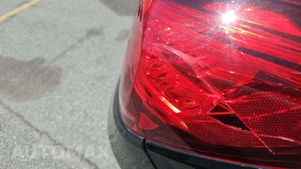 2019 Mercedes-Benz C 300 Sedan – miniatura 4