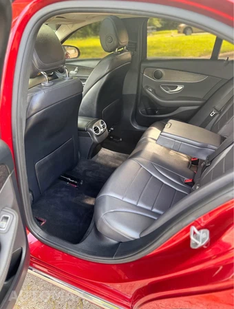 2019 Mercedes-Benz C 300 Sedan - miniatura 7