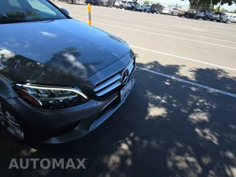2019 Mercedes-Benz C 300 Sedan - miniatura 3