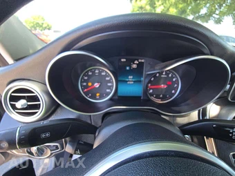 2019 Mercedes-Benz C 300 Sedan - miniatura 9