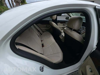 2019 Mercedes-Benz C 300 Sedan – miniatura 13