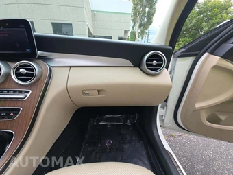 2019 Mercedes-Benz C 300 Sedan – miniatura 16