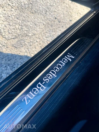 2019 Mercedes-Benz C-Class Sedan C 300 - miniatura 26